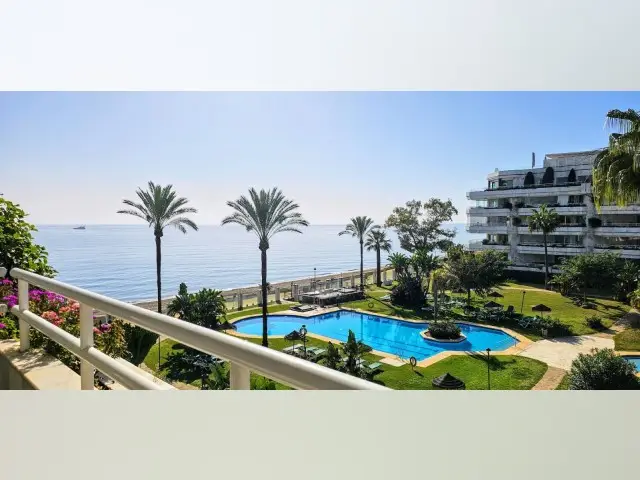 Apartamento 2 Dormitorios Milla de Oro Marbella