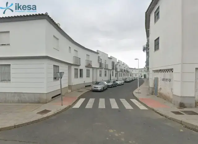 Casa adosada 3 dormitorios Centro - Oportunidad inversores