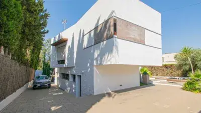 Chalet de Lujo en Las Minas 2 con Piscina Privada