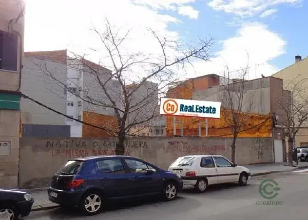 Terreno Residencial Terrassa 817m2 20 Viviendas