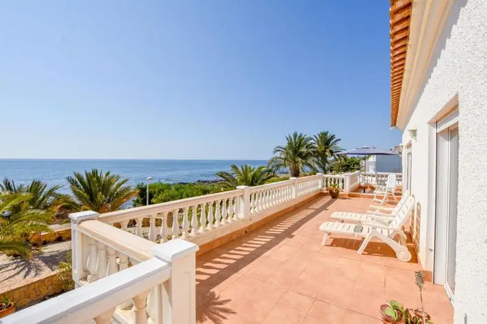 Villa de Lujo en El Calón 6 Dormitorios Vistas al Mar