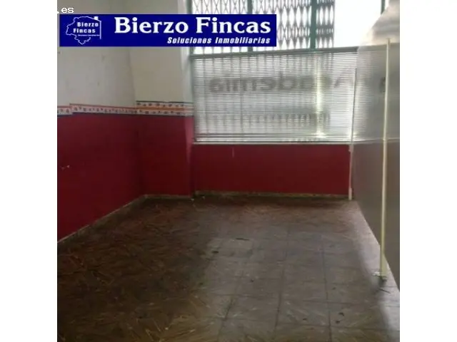 Local Comercial en Ponferrada Flores del Sil 100m2 Academia