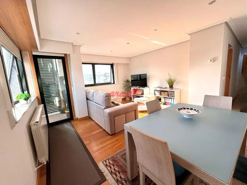 Apartamento con Terraza en Residencia Ourense