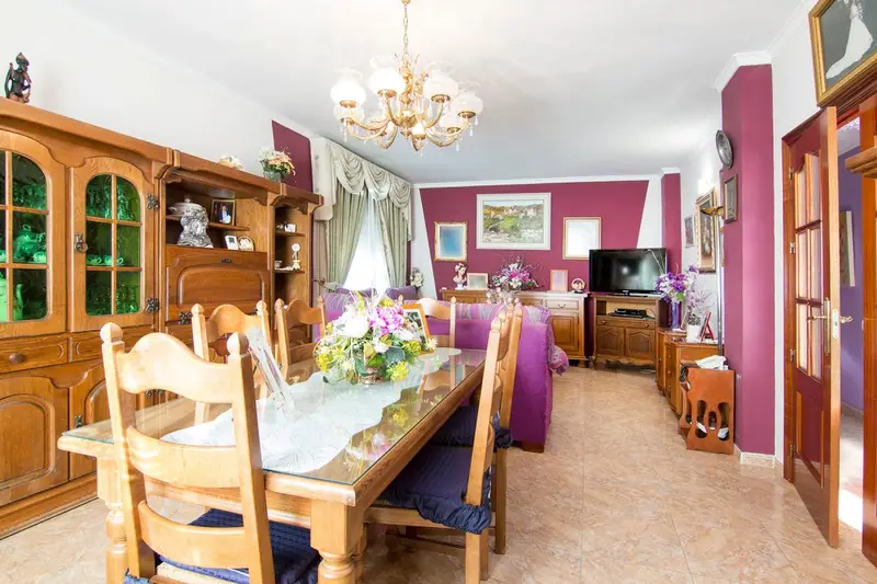 Venta Casa 4 Dormitorios Huetor Santillan