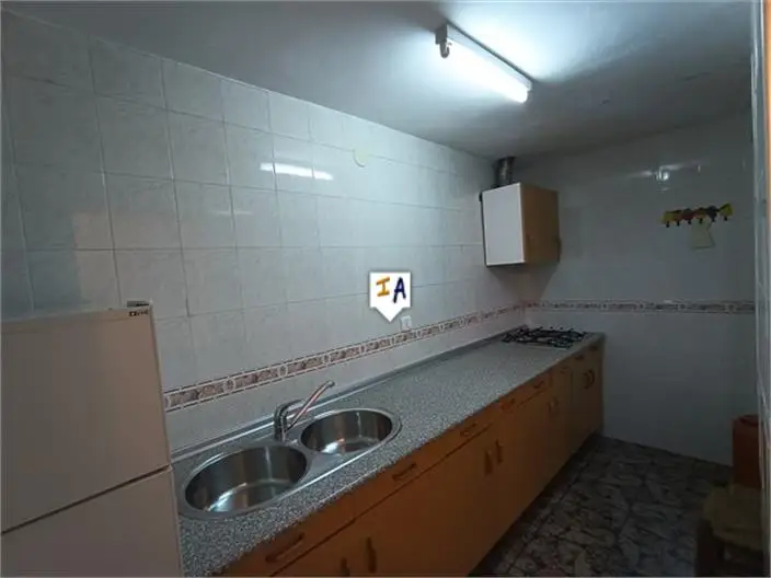 Casa Adosada en Valdepeñas de Jaén 4 Dormitorios 1.5 Baños