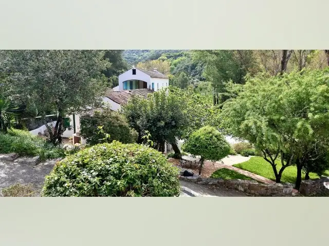 Casa-Villa de 6 Dormitorios en venta Gaucín, España