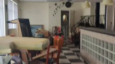 Chalet con Licencia para Negocio en Matallana de Torio
