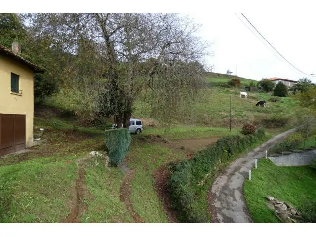 Chalet en Venta en Asturias: Casa de Monta	
















































































































ña para Reformar