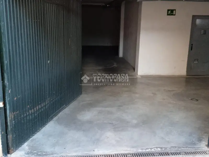 Box/plaza de garaje en venta en Ogíjares