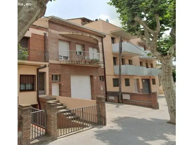Casa Okupa en Venta Canovelles Barcelona Solo Inversores