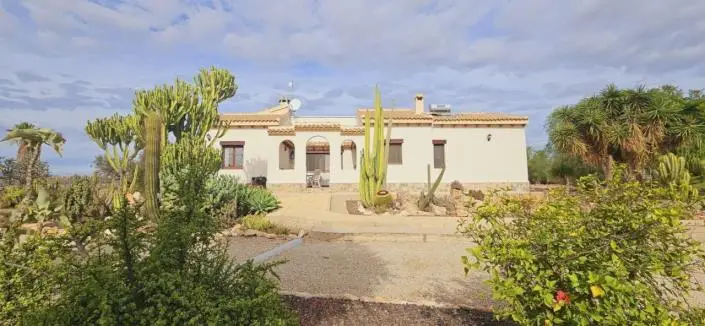 Finca 3 Dormitorios en Venta