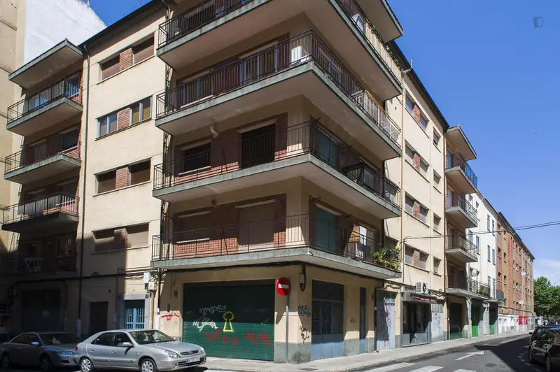 Apartamento 3 Dormitorios Salamanca Centro Estudiantes