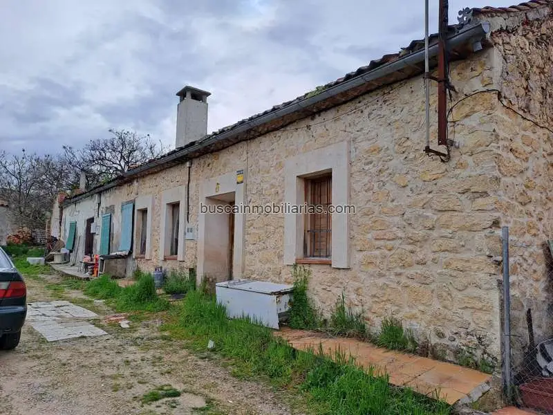 Chalet Adosado en Yanguas de Eresma