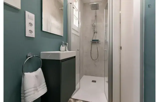 Alquiler Apartamento 4 Dormitorios Barcelona 3-24 Meses