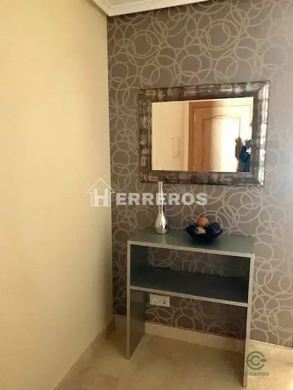 Adosado en Urunuela con 4 Dormitorios y Jardin