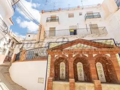 Casa de Pueblo en Algarrobo 500m2 18 Dormitorios 3 Baños Reforma Integral