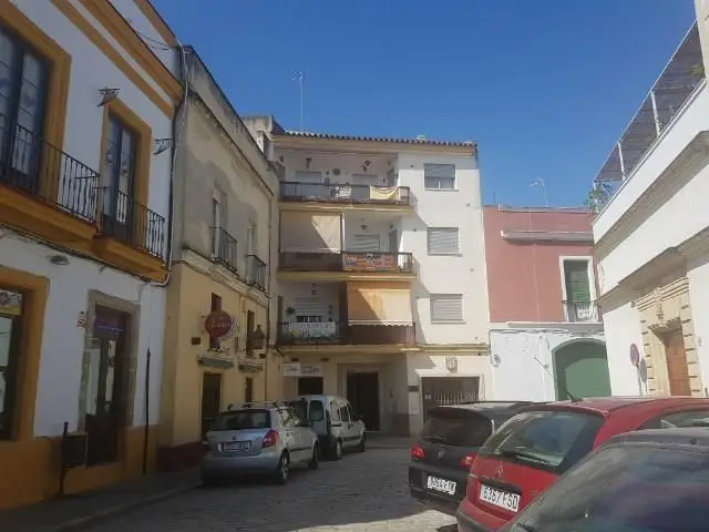 Local 121 m2 Jerez Plaza Vargas Ascensor Patio