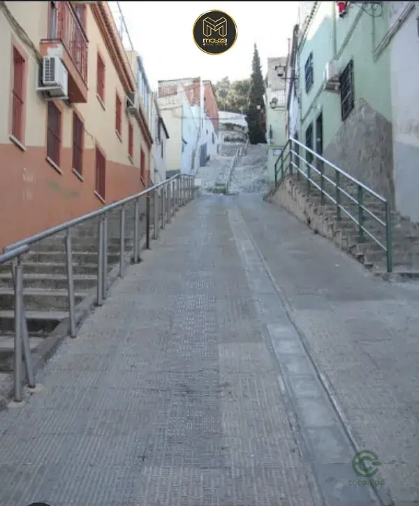 Piso en Jaén 70m² 2 dormitorios Patio Buhardilla