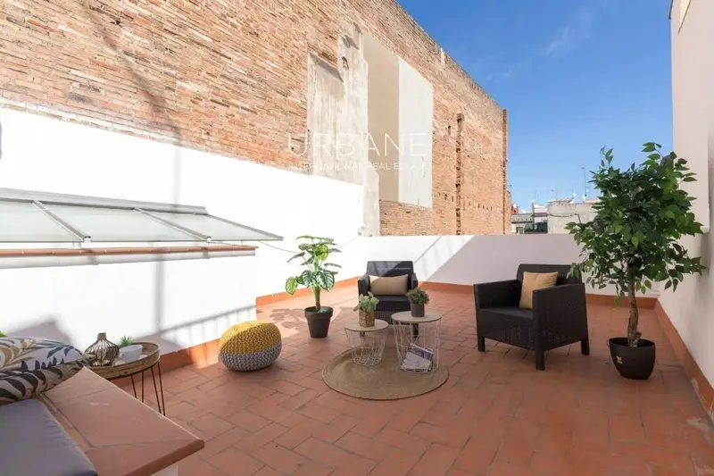 Vivienda Exclusiva en El Born con Terraza Privada