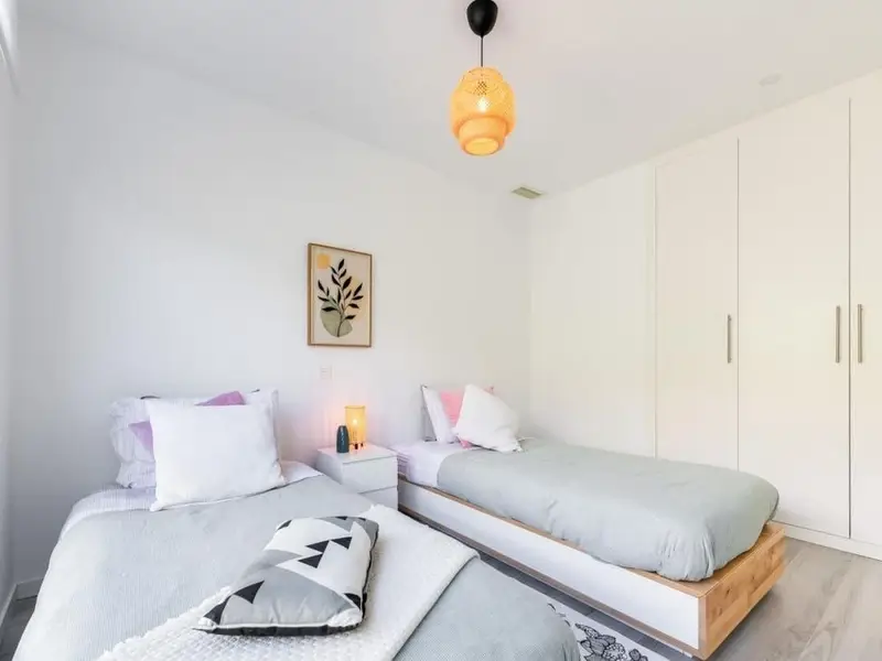 Casa en alquiler Estepona 3 dormitorios 3 ba

ños