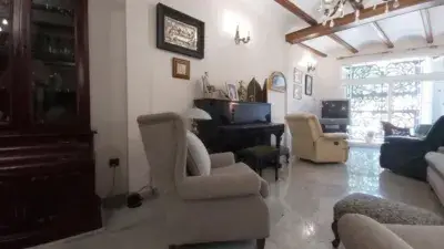 Casa en venta en Calle Alacant 541m² 6 dormitorios 3 baños