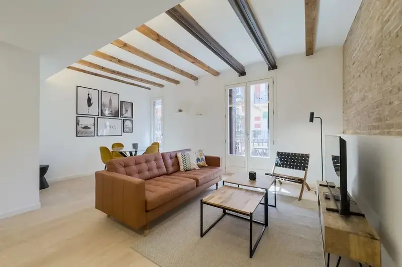 Apartamento en Alquiler Barcelona 2 Dormitorios Carrer Tapioles
