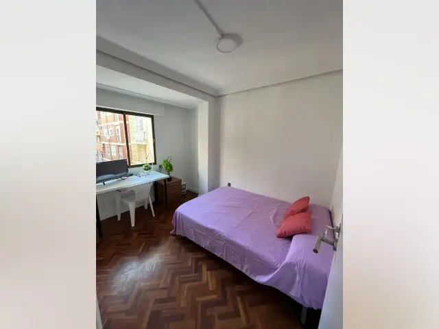Habitacion Alquiler Murcia Wifi Escritorio Baño Compartido