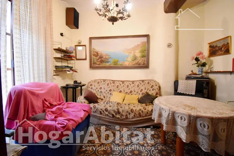 Casa con Patio y Terraza en el Centro de Tavernes de la Valldigna
