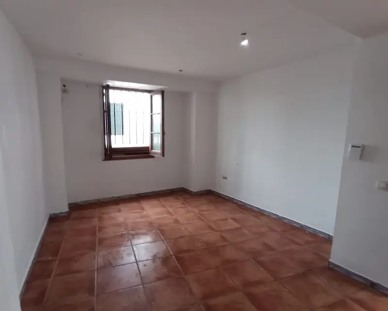 Piso 108m2 3 habitaciones Carmona