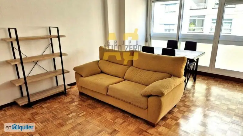 Piso de dos dormitorios y garaje
