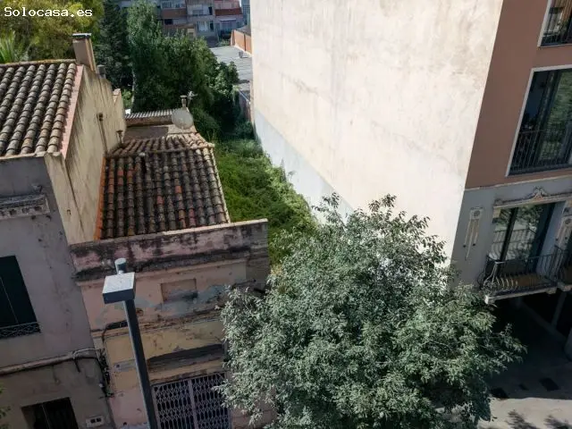 Solar Edificable 558m² Figueres Planta Baja 3 Plantas