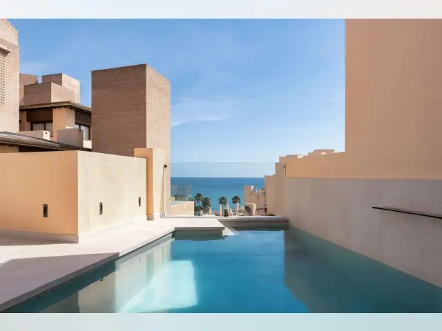 Adosado 4 Dormitorios Estepona Cerca Playa Piscina