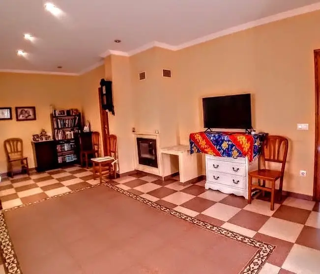 Chalet en Montserrat Valencia 4 habitaciones 2 baños