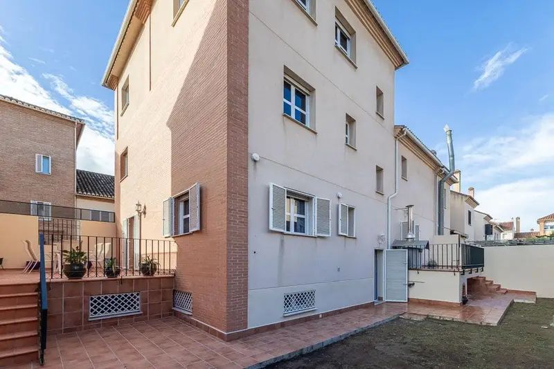 Adosado en venta en Granada ciudad, Granada