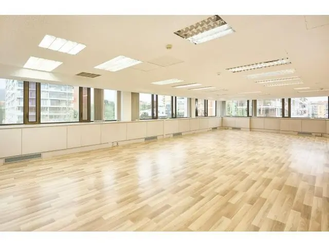 Oficina Alto Standing Pedralbes 300m2