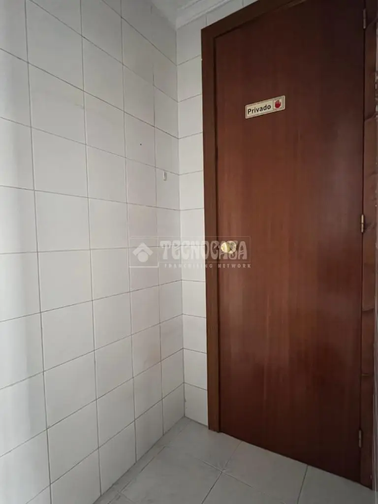 Local Comercial en Venta Otura Centro