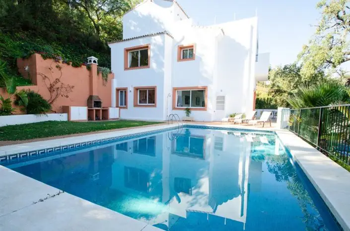 Villa 4 Dormitorios en Venta Marbella