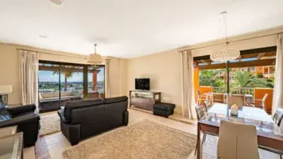 Ático en venta en El Paraíso-Atalaya-Benamara