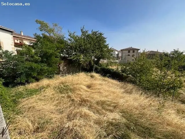 Casa con Terreno en Unzué Cerca de Pamplona
