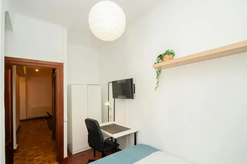 Habitacion Amueblada Pamplona Estudiantes Trabajadores Wifi Incluido