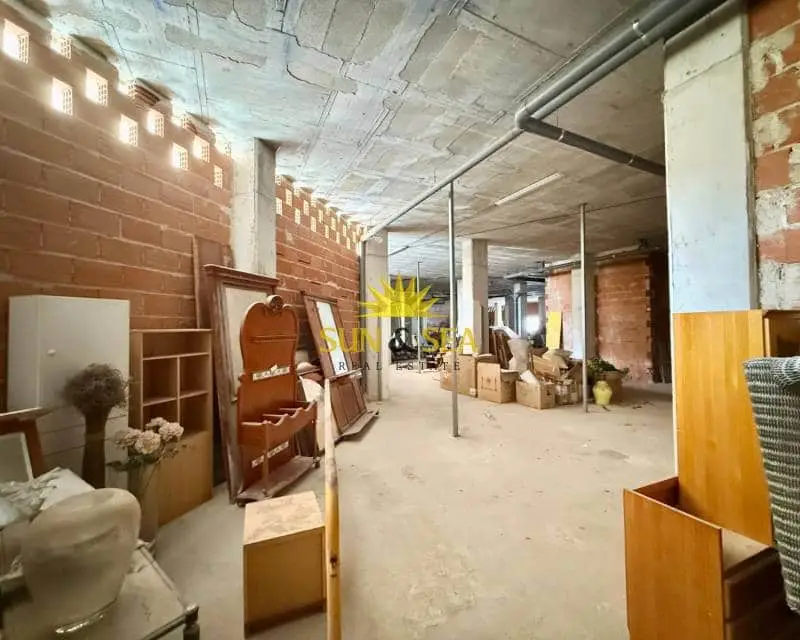 Local Comercial 690m² en El Molino Torrevieja Alquiler