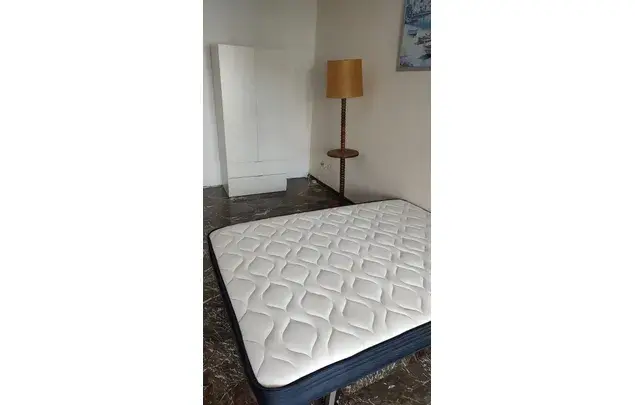 Alquiler Apartamento 4 Dormitorios Granada 3-24 Meses