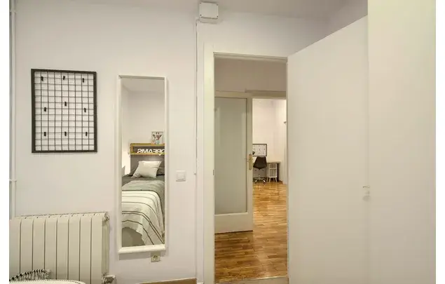 Habitacion 127m2 Barcelona Alquiler Media Temporada