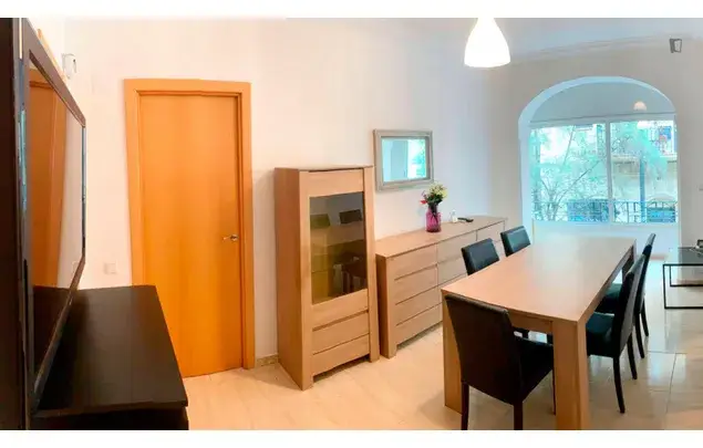 Apartamento 4 Dormitorios Barceloneta Cerca Playa Estudiantes
