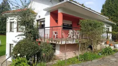 Chalet en Venta Bergondo 8 Dormitorios 3 Banos Piscina Jardin