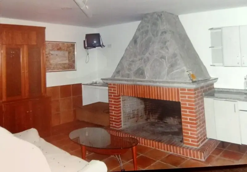 Casa en Venta Coria con Chimenea 235m2 3 Dormitorios