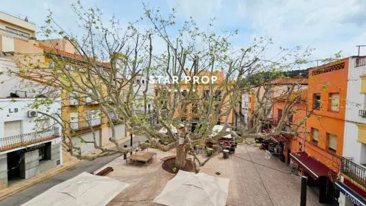 Casa con Local Comercial en Colera Girona