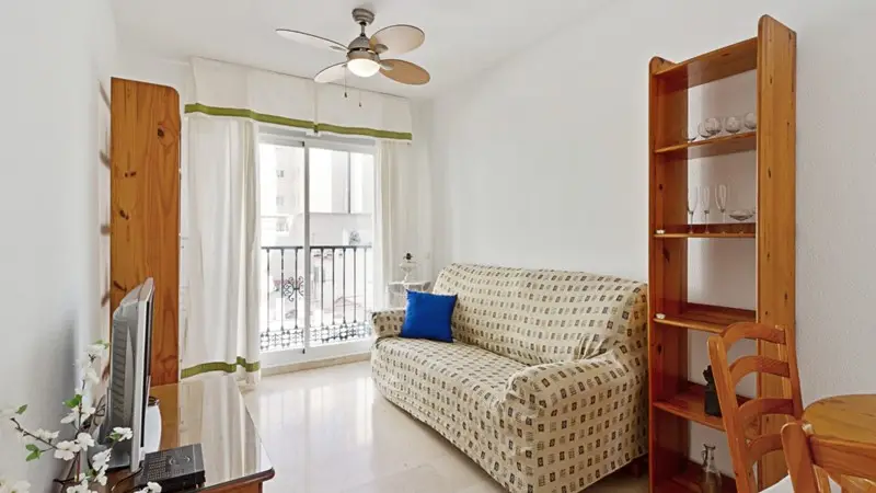 Reestreno Cerca del Centro: Apartamento Luminoso y Adaptado