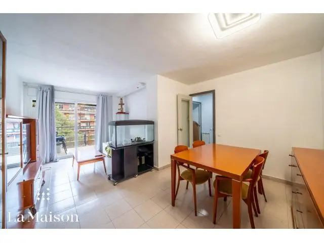 Piso 3 habitaciones 2 baños Arenys de Mar zona alta