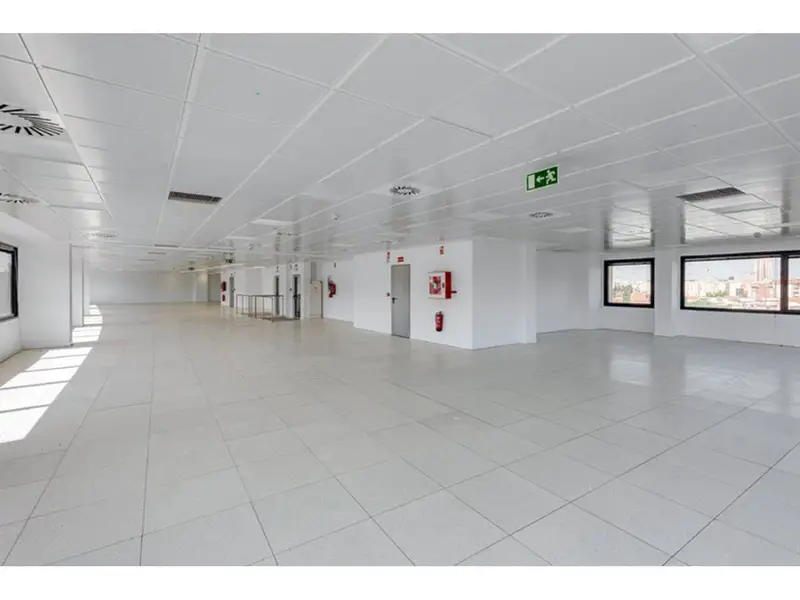 Oficina en Alquiler Madrid Retiro Moderna Eficiente